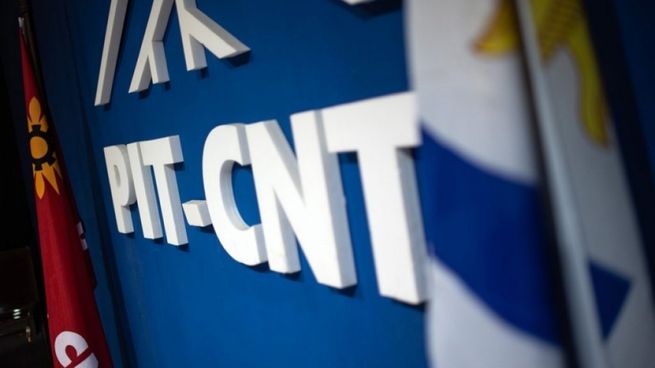 El PIT-CNT vuelve a la carga con el impuesto al 1% más rico.