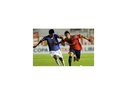 Godoy Cruz superó a Independiente en Avellaneda.