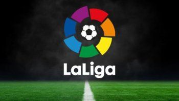 laliga organizara cursos de formacion deportiva junto a la universidad austral