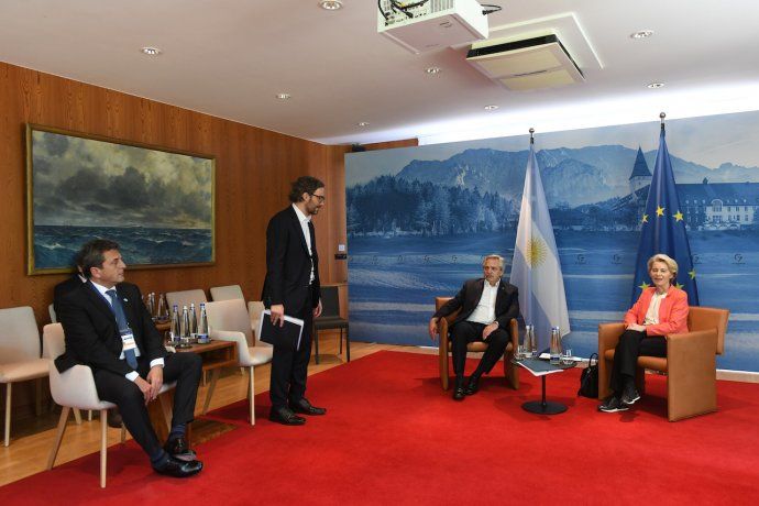El Presidente mantuvo un encuentro bilateral con Ursula von der Leyen, titular de la Comisión Europea.  
