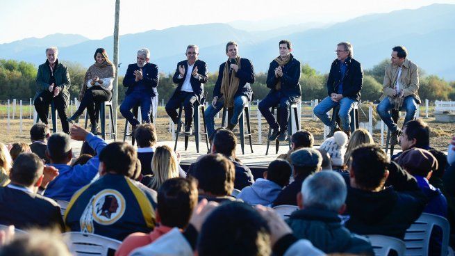Sergio Massa y Wado De Pedro recorrieron Catamarca con Raúl Jalil.