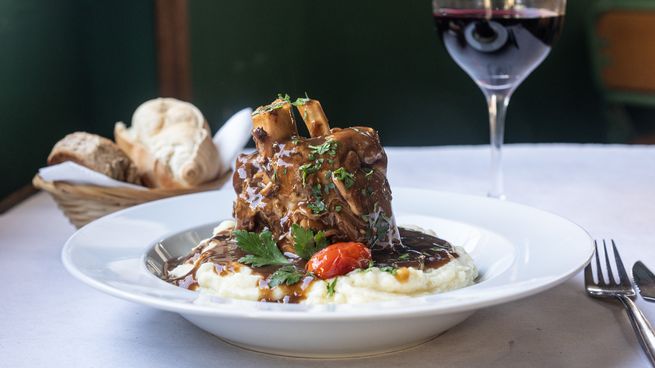Una esquina de Parque Chacabuco se llena de vida con la llegada de Mondongo & Coliflor.