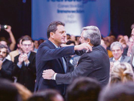 Socios. Alberto F. y Sergio Massa fueron recibidos el miércoles por Gabriel Katopodis en San Martín. El PJ hace equilibrio de cara a la PASO.