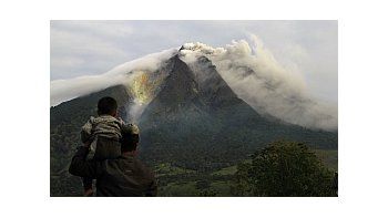 En la zona se registran varios incendios y autoridades enviaron ayuda apara evacuar a los residentes