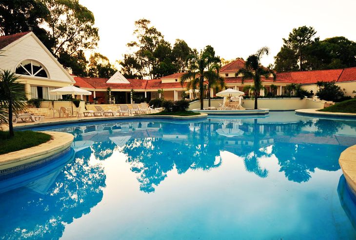 Las Termas del Daymán cuentan con el primer Centro de Medicina Hiperbárica de la región. Las Termas del Daymán cuentan con el primer Centro de Medicina Hiperbárica de la región.