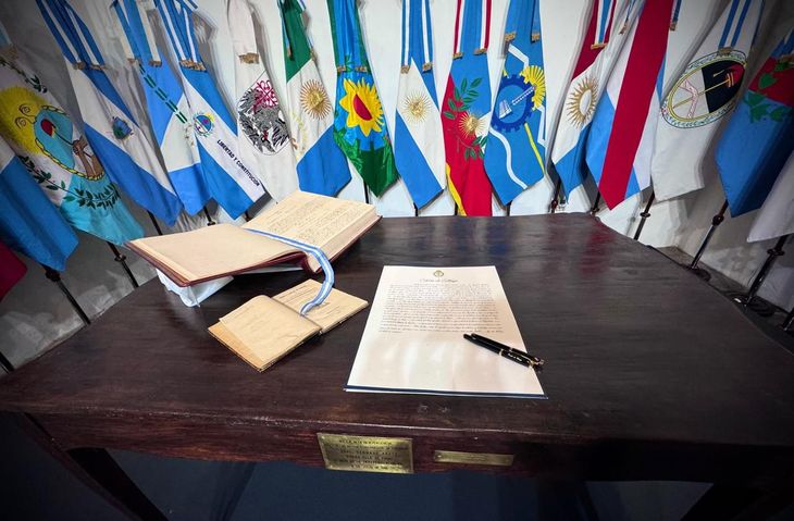 Firma del Pacto de Mayo.