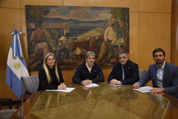 Jorge Macri se reunió el viernes con Luis Caputo. Jorge Macri se reunió el viernes con Luis Caputo.