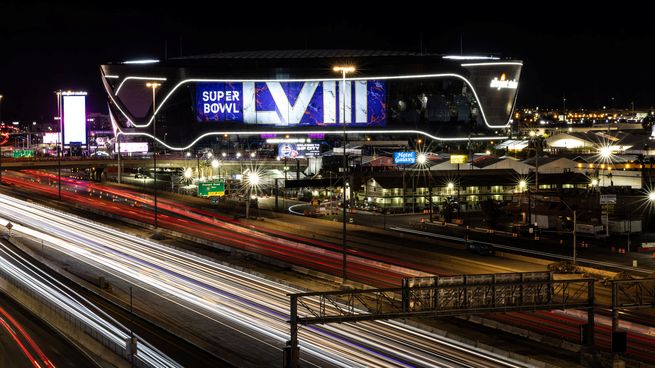 La ciudad de Las Vegas albergará por primera vez una edicipon del Super Bowl. Esperan que el espectáculo le deje a la llamada Ciudad el Pecado entre u$s700 y u$s 1.000 millones.