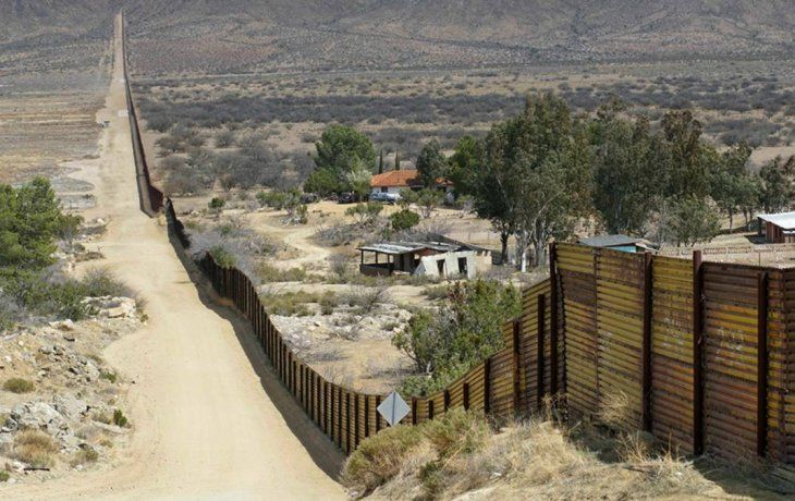 Durante el gobierno de Trump se han levantado más de 322 kilómetros de barreras físicas.