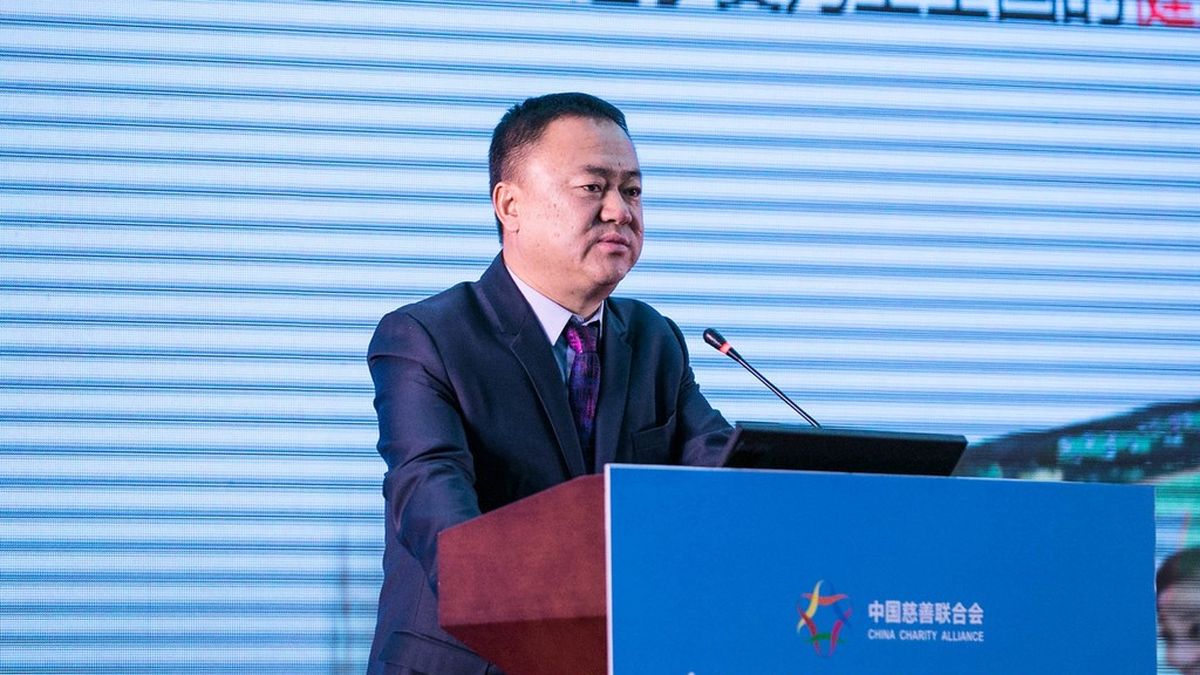 He is a billionaire and runs one of the most important energy companies in China: who is Dang Yanbao