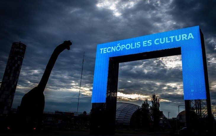 Reabrió Tecnópolis con una multitud, recital de rock y baile de milonga y tango