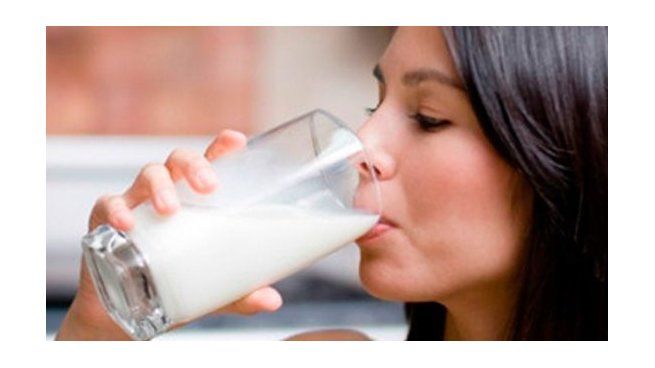 Estas son las cinco marcas de leche que la Profeco reprobó por dañinas y no recomienda consumirlas.