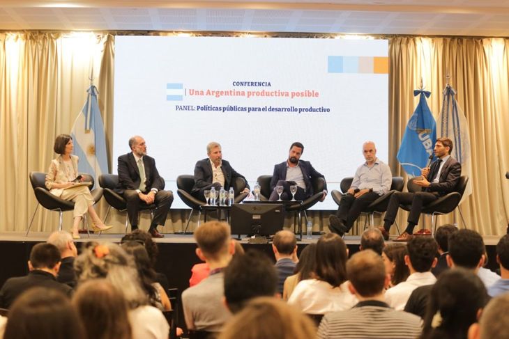 La Facultad de Económicas fue escenario de otra cumbre de provincias. La Facultad de Económicas fue escenario de otra cumbre de provincias.