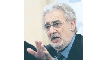 Plácido Domingo explicó ayer en conferencia de prensa que, por el conflicto que mantienen los músicos del Colón, recién hoy a las 13 se sabrá si su concierto se hace como estaba previsto, si habrá cambios o directamente se pospone.