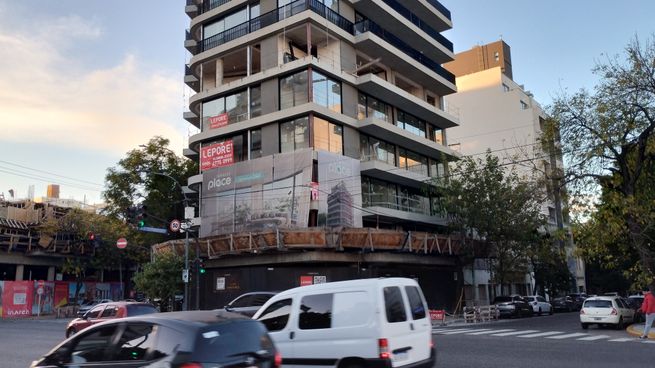 Esquina de Avenida Córdobaentre Arévalo y la avenida Dorrego, en el barrio de Chacarita cerca también delbarrio de Palermo, área con gran dinamismo