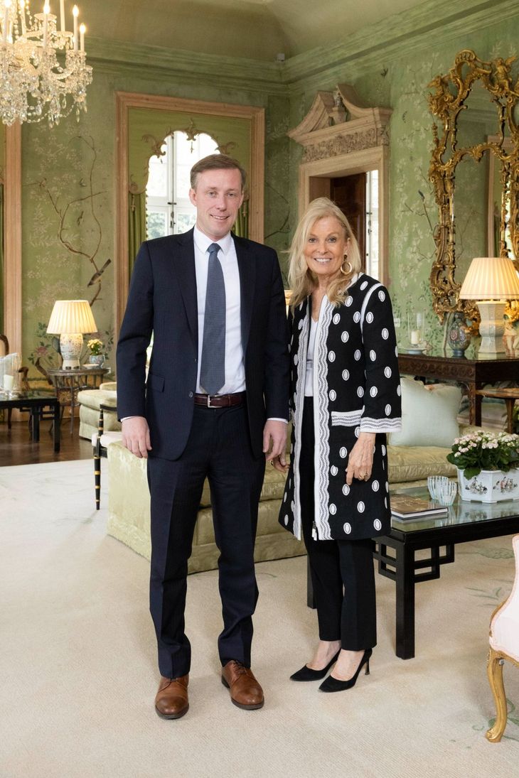 The US ambassador to the United Kingdom will meet her fictional counterpart in “La Diplomática”