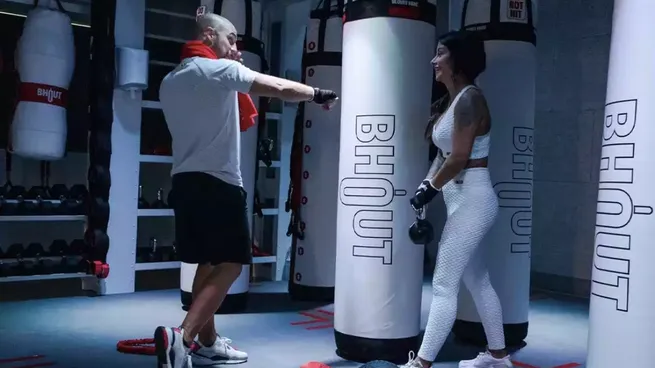 Una bolsa de boxeo con inteligencia artificial revolucionó el mundo del deporte.