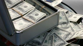 el dolar, con pronostico reservado