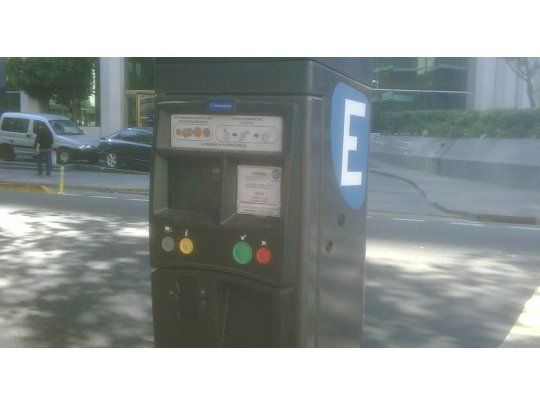 Hizo lugar a un amparo contra la ley que había habilitado la expansión del estacionamiento medido.