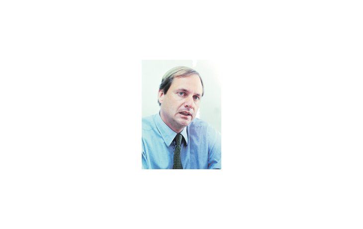 «La economía seguirá cayendo», vaticinó Pablo Guidotti. Quien fue viceministro de Economía en los últimos años de la gestión Menem criticó controles al dólar y financiamiento del BCRA al Tesoro.