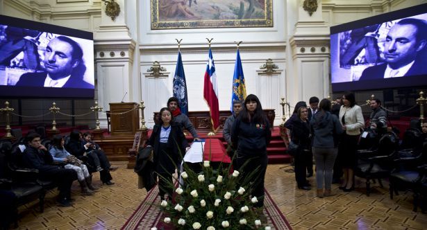 Los restos de Neruda fueron enterrados luego de tres años de la exhumación