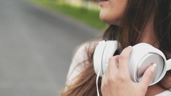 YouTube Musica quiere robarle música a Spotify.