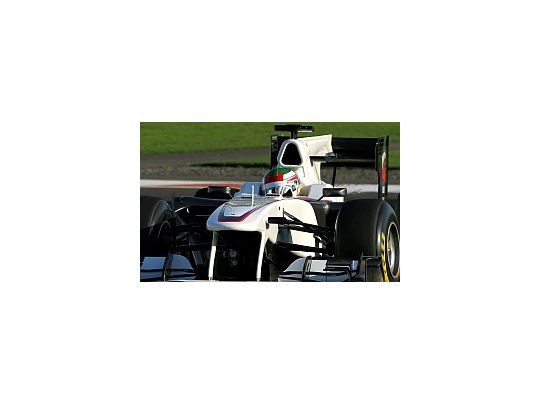 El mexicano Sergio Pérez marcó con su Sauber el mejor tiempo en el tercer día de entrenamientos en Montmeló.