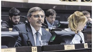 ámbito.com | PAG18-WALTER ABARCA_opt.jpeg