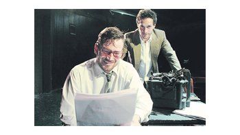 Guillermo Pfening, como Rodolfo Walsh, y Michel Noher, como Tomás Eloy Martínez), brindan una actuación convincente.