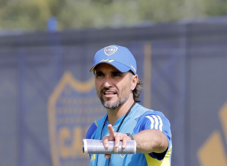Boca's coach Diego Martínez is recovering soldiers and for Saturday, against San Lorenzo, he hopes to have Sergio Romero and Pol Fernández. Boca's coach Diego Martínez is recovering soldiers and for Saturday, against San Lorenzo, he hopes to have Sergio Romero and Pol Fernández.