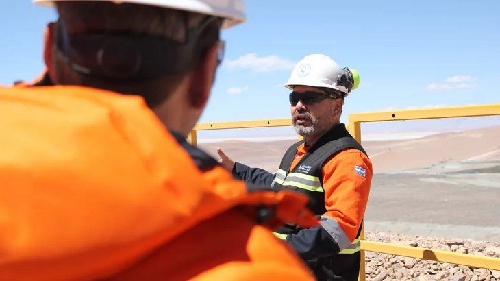 Salta refuerza su apuesta por una minería planificada y ambientalmente regulada, al tiempo que Mansfield avanza en la expansión de un proyecto clave de oro y cobre. Salta refuerza su apuesta por una minería planificada y ambientalmente regulada, al tiempo que Mansfield avanza en la expansión de un proyecto clave de oro y cobre.
