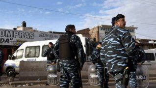 Se trata de tareas llevadas adelante por efectivos de la Policía Federal. Los allanamientos son sobre dos ferias puntuales. Se trata de tareas llevadas adelante por efectivos de la Policía Federal. Los allanamientos son sobre dos ferias puntuales.