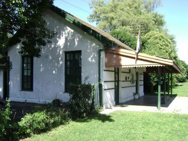 La vieja estación de tren de Cortinez es uno de los lugares que debés visitar La vieja estación de tren de Cortinez es uno de los lugares que debés visitar