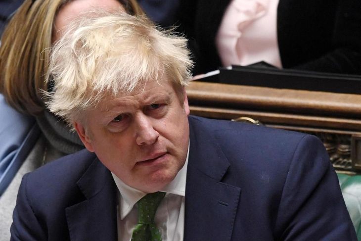 Boris Johnson dice que Putin cruzó la línea roja hacia la barbarie. Boris Johnson dice que Putin cruzó la línea roja hacia la barbarie.