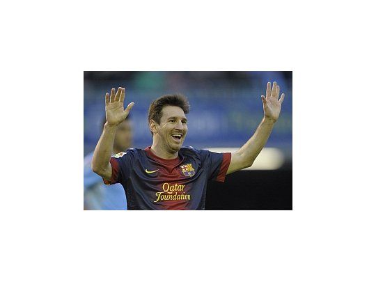 Messi festeja su nuevo récord.