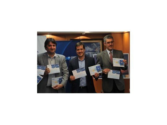 Aerolíneas Argentinas lanza sello postal aniversario