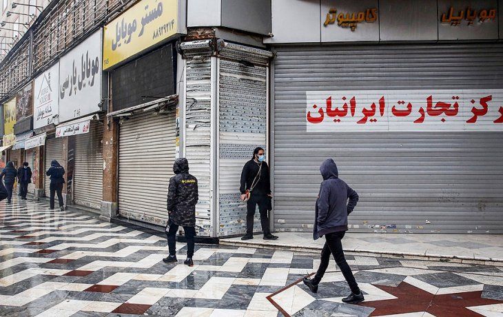 Irán aplica cuarentena por seis días tras un nuevo récord de contagios y muertos por Covid-19
