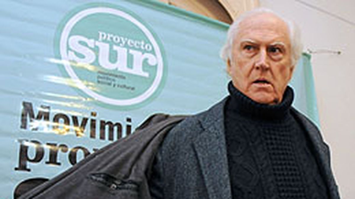 Pino Solanas se defendió de las acusaciones por apoyar la ley de medios