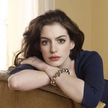 Anne Hathaway comenzó a actuar con tan solo 17 años. Anne Hathaway comenzó a actuar con tan solo 17 años.