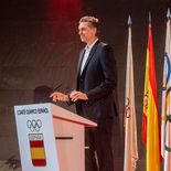 Por primera vez en la historia, todos los atletas que participen en los Juegos Olímpicos podrán solicitar una nueva beca de 10 000 dólares, anunció el presidente de la Comisión de Atletas del Comité Olímpico Internacional, Pau Gasol. Por primera vez en la historia, todos los atletas que participen en los Juegos Olímpicos podrán solicitar una nueva beca de 10 000 dólares, anunció el presidente de la Comisión de Atletas del Comité Olímpico Internacional, Pau Gasol.