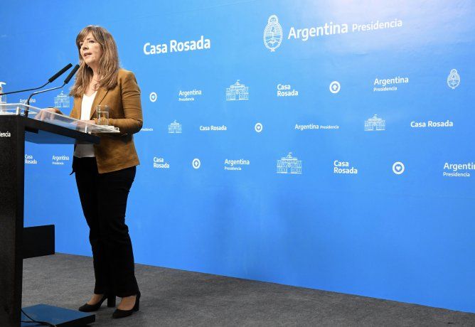 Gabriela Cerruti negó que se estén evaluando posibles reemplazantes de Guzmán.  
