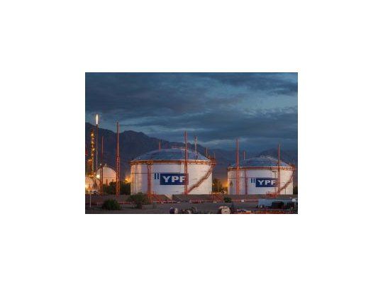 Petroleros pararon y analizan extender la medida de fuerza