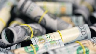 El dólar global gana fortaleza como refugio de valor. El dólar global gana fortaleza como refugio de valor.