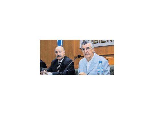 Ciácera y el gobernador Gioja, en el acto realizado en la Casa de Gobierno de San Juan.