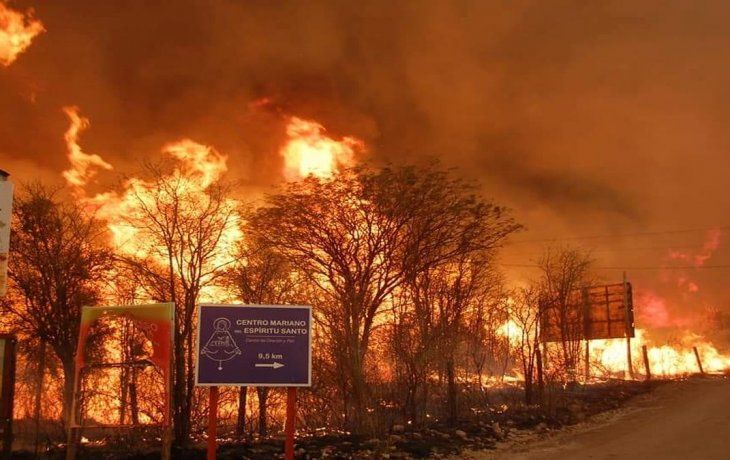 El Gobienro de Córdoba lanzó un plan de asistencia que beneficiará a 600 familias y productores afectados por el fuego. El Gobienro de Córdoba lanzó un plan de asistencia que beneficiará a 600 familias y productores afectados por el fuego.