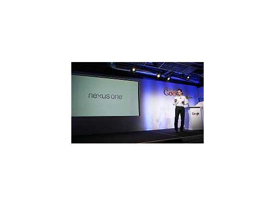 La presentación concitó la atención de numerosos medios.