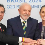 Petro, Lula y Sheinbaum firman documento por la Paz. Petro, Lula y Sheinbaum firman documento por la Paz.