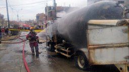 La Defensoría de Perú anunció que viene realizando la supervisión de la atención médica a los heridos de la explosión de un camión que transportaba gas en Villa El Salvado.