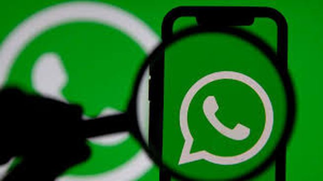 a lupa de WhatsApp es una nueva herramienta que ayuda a verificar la seguridad de los enlaces que recibes. Con ella, puedes asegurarte de que un enlace es confiable antes de abrirlo. A continuación, se presentan los pasos para usar la lupa de manera fácil y rápida.