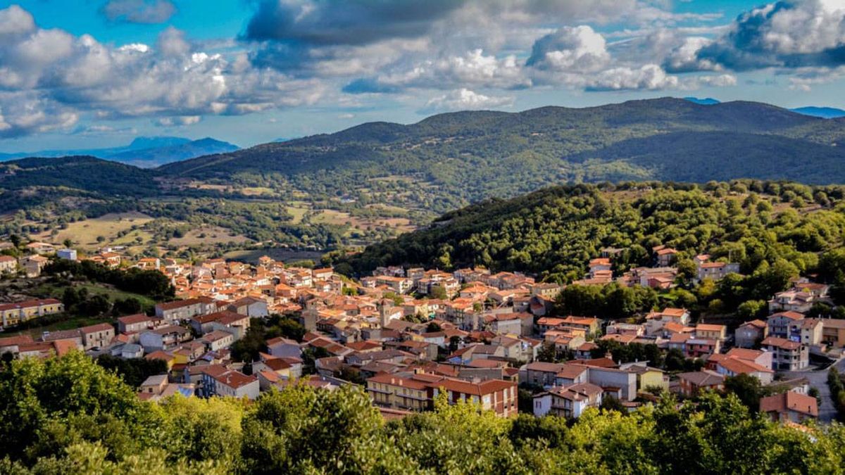 A town in Italy offers free houses to remote workers from Argentina: what are the requirements?